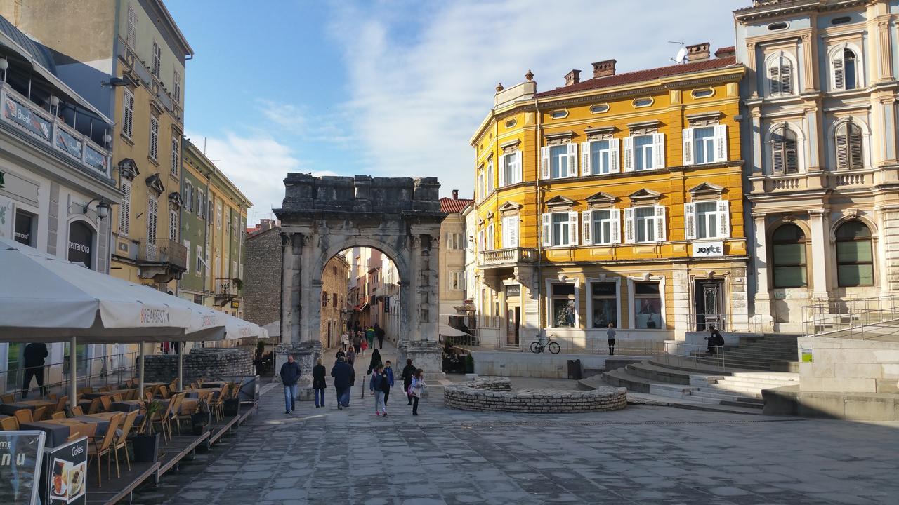 Apartments Bosankic Pula Exterior photo