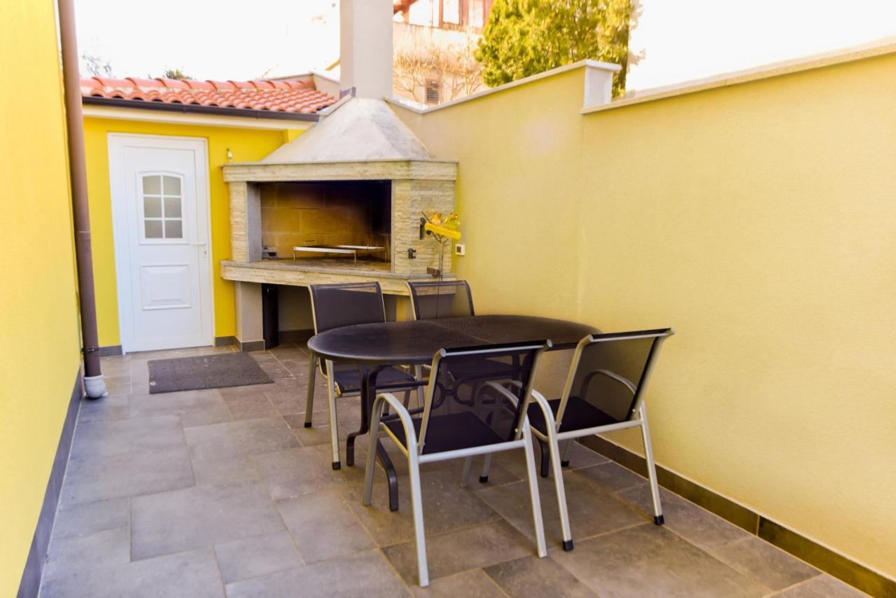 Apartments Bosankic Pula Exterior photo